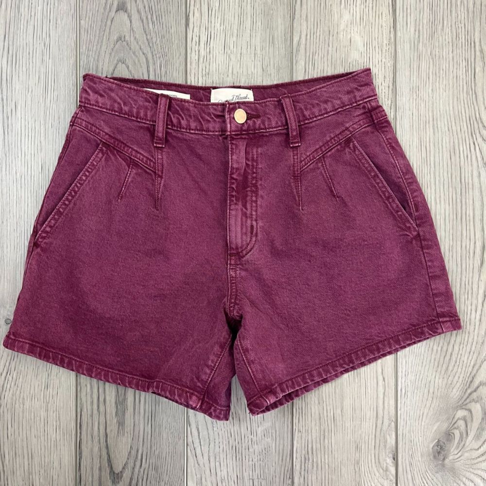 Target Womens Size 25 Purple Cotton High Rise Midi Denim Jean Shorts Pintuck